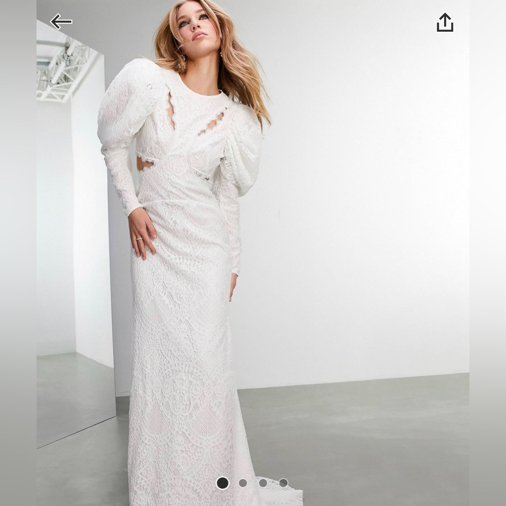 NWT: Floral White Lace Bridal Gown